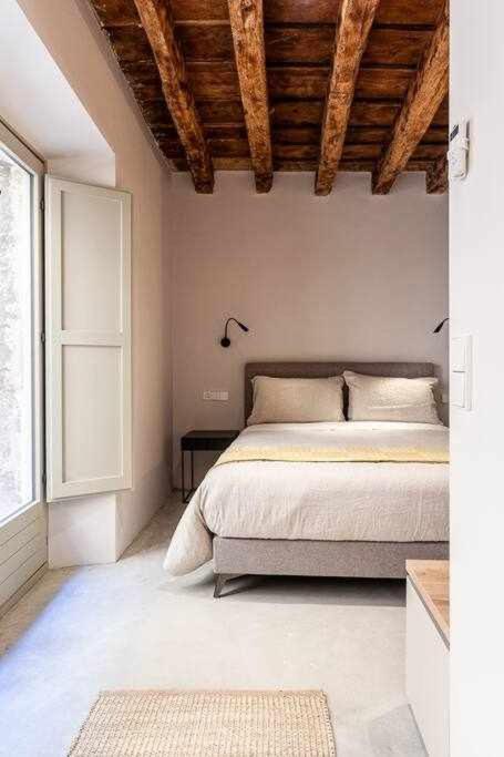 Velo Vern 1 Beautiful New Apartment 2 Bed Ensuite Girona Kültér fotó