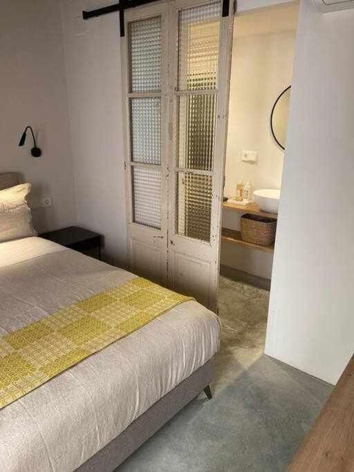 Velo Vern 1 Beautiful New Apartment 2 Bed Ensuite Girona Kültér fotó